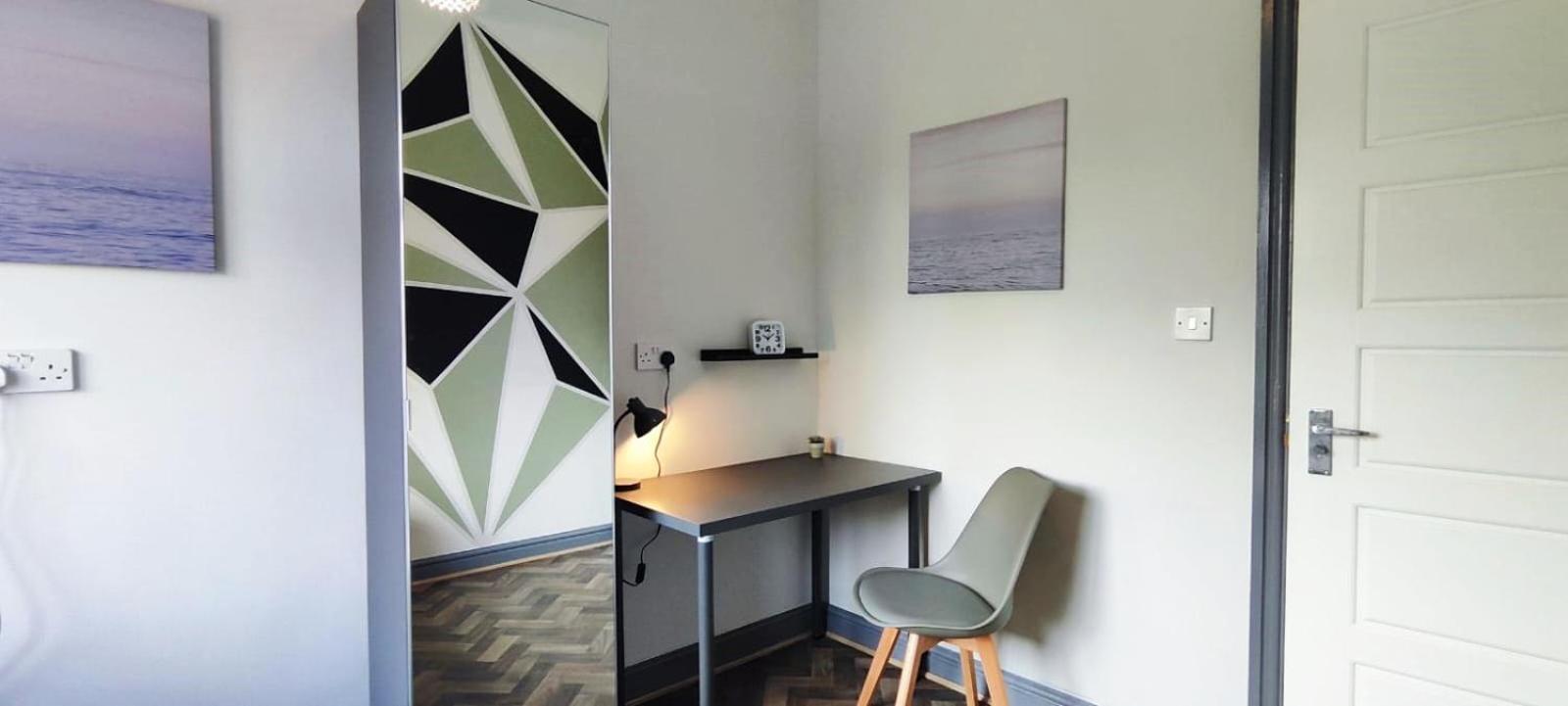 Gorton Mount Hotel Manchester Room photo